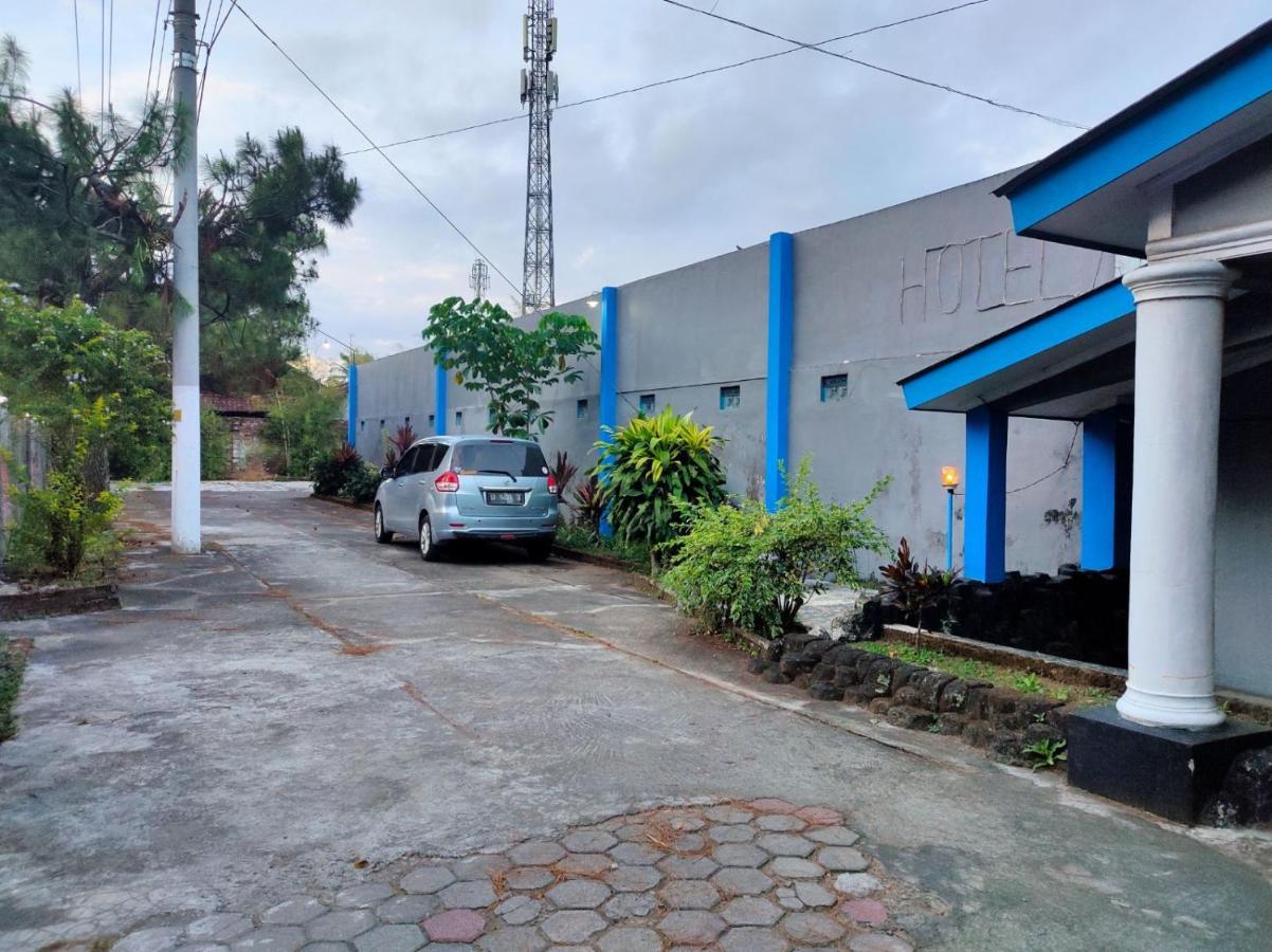 Hotel Dirgantara Parakan  Bagian luar foto